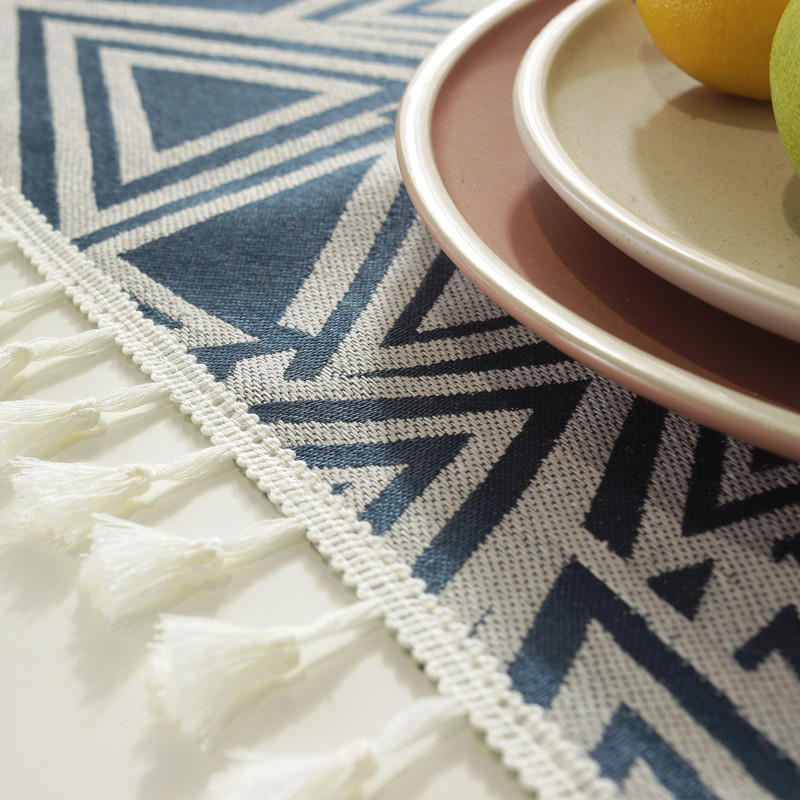 European Style Jacquard Table Cloth Thickened Rectangular Tablecloth Embroidered Tassels Dustproof Dining Table Cloth Cover