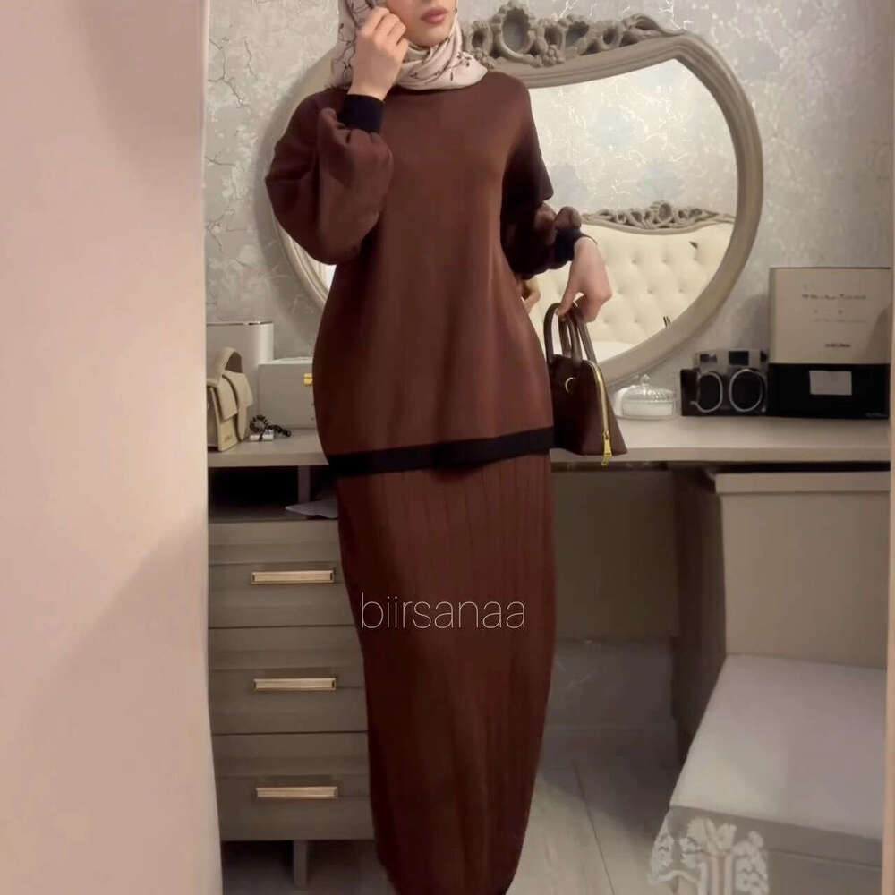 Autumn New Women's Long Sleeve Knitted Sweatshirt Waist-Cinching Half Skirt Set For Women B5