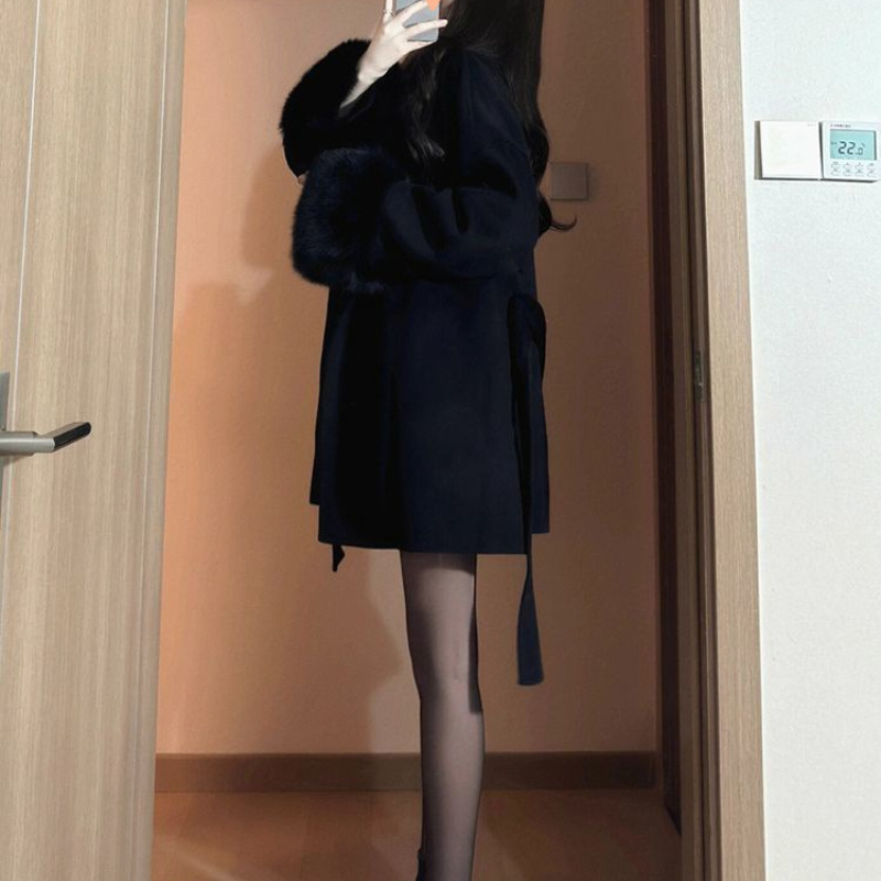 Knock Winter New Loose Fit Lazy Style Chic Fashion V-neck Blend Coat for Women Wide Sleeves Outwear Stripes Female Coat