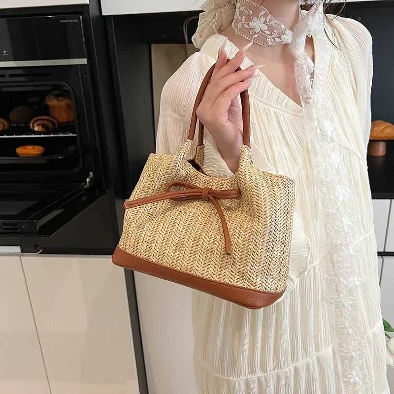 Small Crossbody Bags for Women 2025 Summer Ladies New Shoulder Bag Females Bow Beach Bags Handbags and Purses
