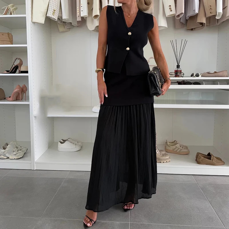 Temperament Buttoned V-Neck Vest Tops Long Skirts Party Club Suit Women Elegant Patchwork Slim Two-piece Knitted Dresses Set 250714