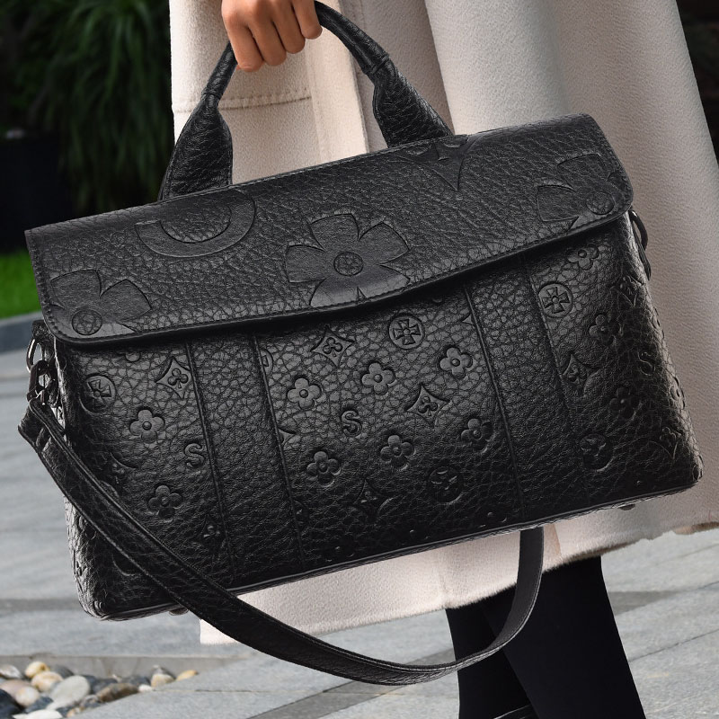 2025 New style bucket bag for women stylish and fashionable large capacity high luxury handbag versatile shoulder and cross body bag new design