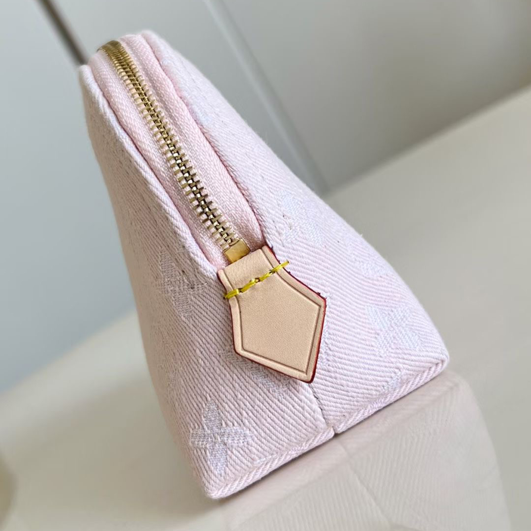 Leather Cosmetic Box Women Luxurys Designers Bags Totes Handbag Wallets Messenger Purse Card Holder pouch Household storage cases 19cm