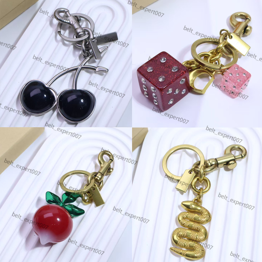 New luxury keychain designer keychain wallet key cherry charm chain Unisex Lanyards White designer keychain jewelry designers purse charm keyring
