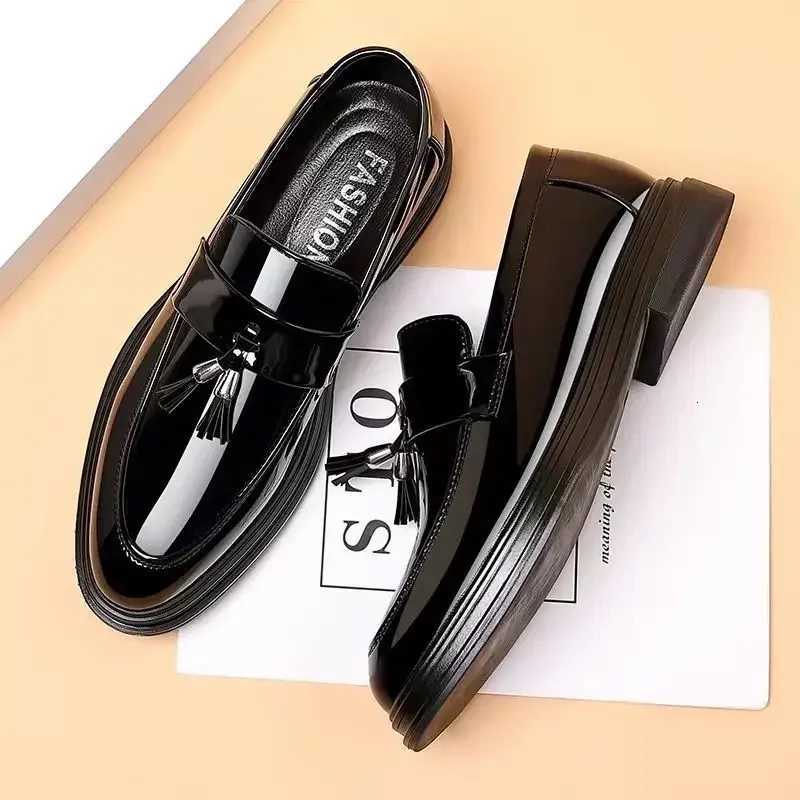 39 Clearance 2024 Trend Party Style Office Mens Formal Shoes Cheap Liquidation Spring Autumn Black Social Shoe Male Pointed Toe Y250715
