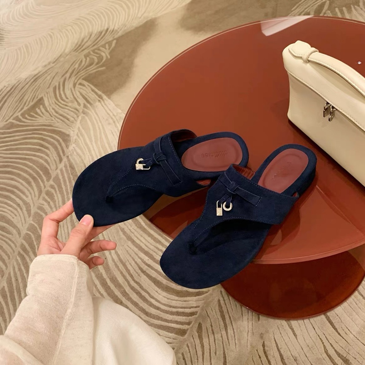 2025 new hot free shipping Suede Tassel Flip Flops Holiday Beach Sandals for Ladies