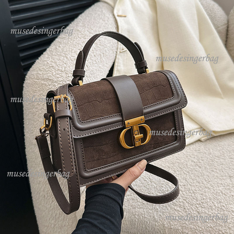 Luxury Brand Designer Bag Tote Bag For Women Niche Light Luxury Underarm Bag New High-End Quilted Stitching Shoulder Crossbody Bag For Women