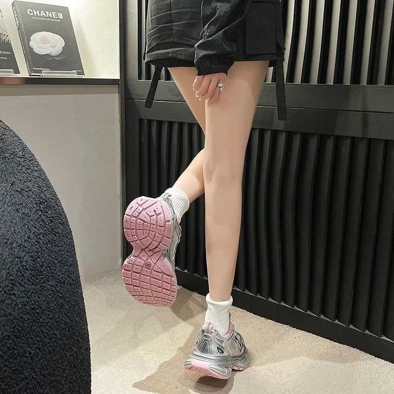 New silver powder high aesthetic sports height increasing thick soled dad shoes versatile mesh casual running shoes Z250715