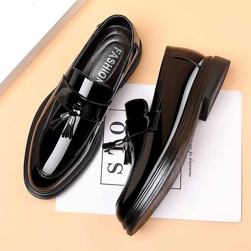 Men Business Dress Casual Fashion Elegant Formal ShoesSlip-on Evening Dress Loafers Party Tassel Leather Shoes Wedding Shoes Y250715