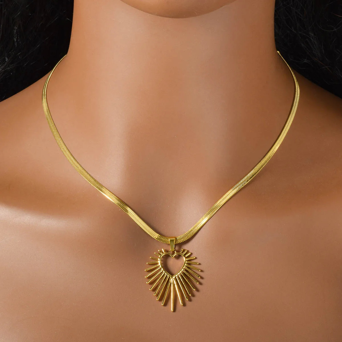 Geometric Heart Sun Pendant Necklace Stainless Steel Gold Color Choker Neck Chain Women Fashion Jewelry Gift for Mother Lover 250711