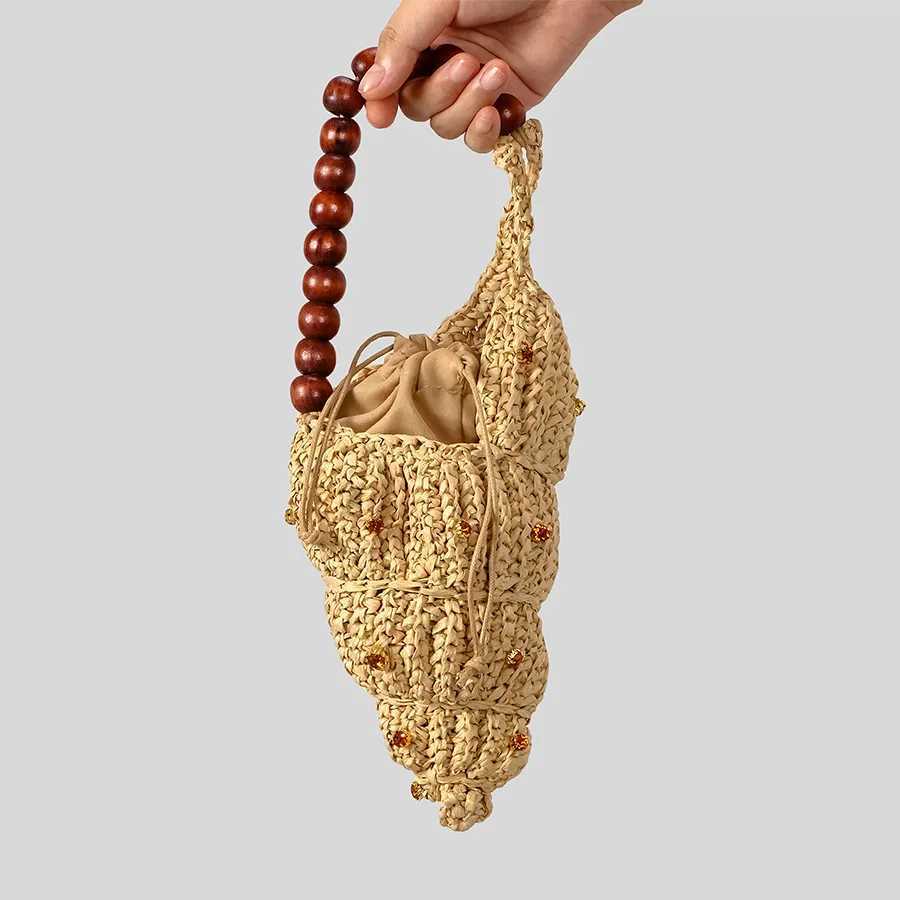 Creative Diamonds Conch Design Bag Handmade Woven Women Handbags Wooden Beading Strap Shoulder Bags Funny Summer Beach Bag