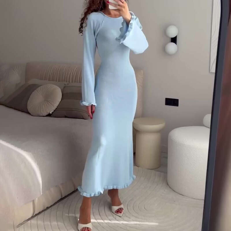 Knitted Sweater Women's Autumn New Fashion Sexy Backless Round Neck Tie Dress B5