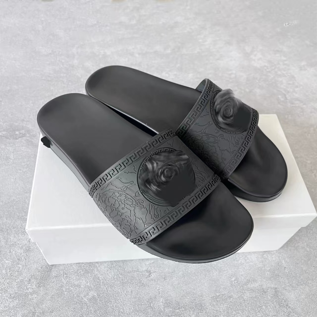 Luxurys Designer Slippers New Fashion Classics Sandal Shoe Mu Mens Womens Sanda Sliders Slipper Summer Platform Flat Slide35-46 box1