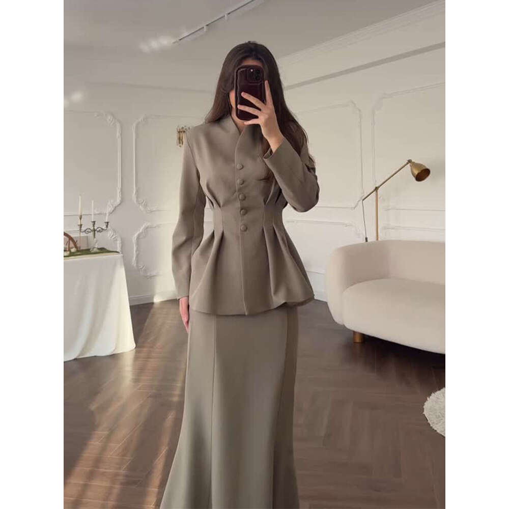 Autumn Winter New Slim Fit Elegant Cardigan Long Sleeve Loose Half Skirt Set B5