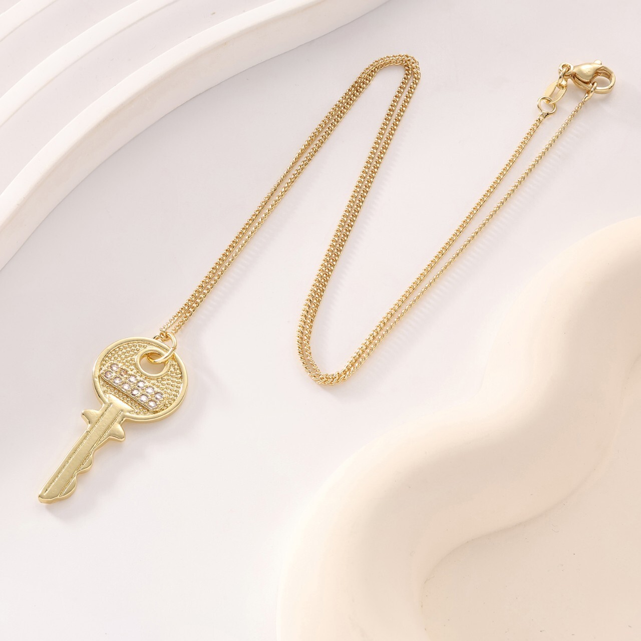 Luxury Jewelry Designer Jewelry European And American Trendy Hip-hop Necklace Key Pendant Necklace Jewelry Cool And Stylish Personality Fashion Versat