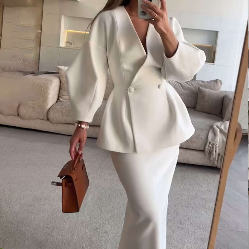 Autumn New Women's Fashion Solid Color Button Puff Sleeve Half Skirt Dress Set B5