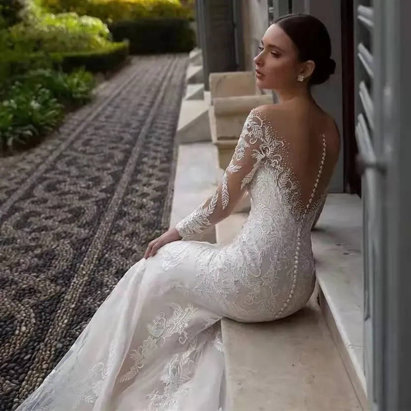 Boho Lace Mermaid Wedding Dresses Long Sleeves Appliques Sheer Back Buttons Charming Bohemian Beach Bridal Gowns Summer Robe De Mariee Sweep Train