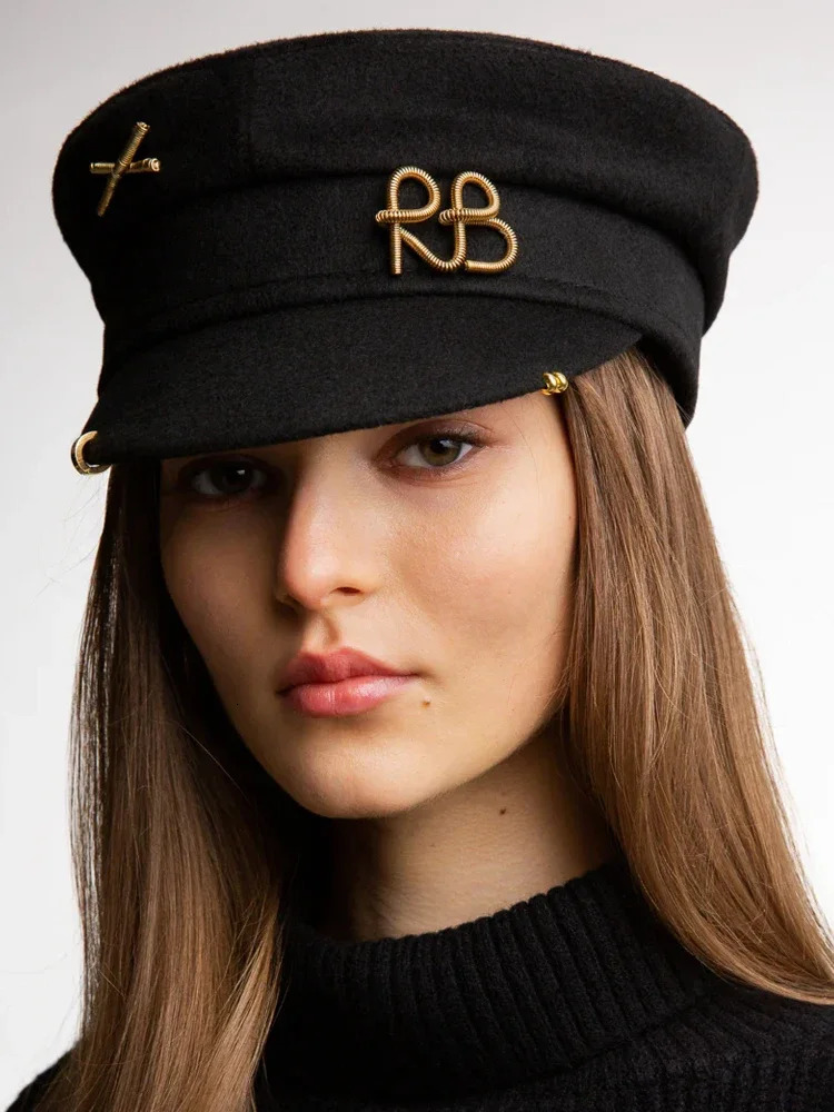 Women Fashion Flat Cap British Retro Ladies sboy Caps with Earrings Pierced Baker Boy Cap 250714
