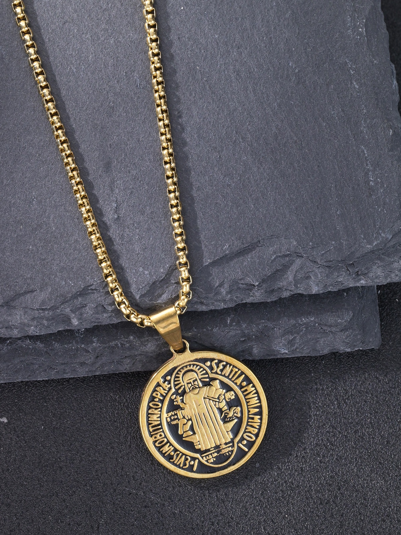 Luxury Jewelry Designer Jewelry European And American Fashion Cross-border Religious Stainless Steel Pendant Necklace 60cm Jewelry Catholic Jesus Chri