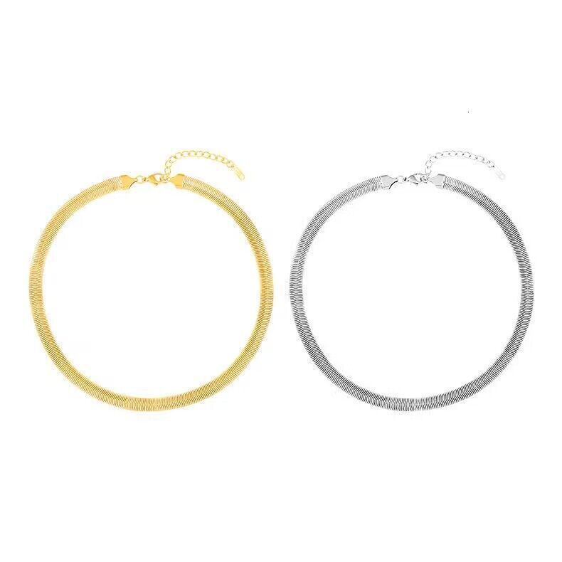 Luxury Jewelry Designer Jewelry Vintage European And American INS Niche Soft Snake Bone Necklace For Women Titanium Steel Jewelry 2023 New Trend Hip H