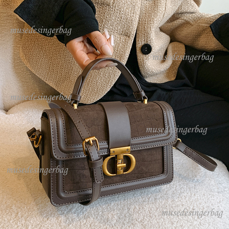 Luxury Brand Designer Bag Tote Bag For Women Niche Light Luxury Underarm Bag New High-End Quilted Stitching Shoulder Crossbody Bag For Women