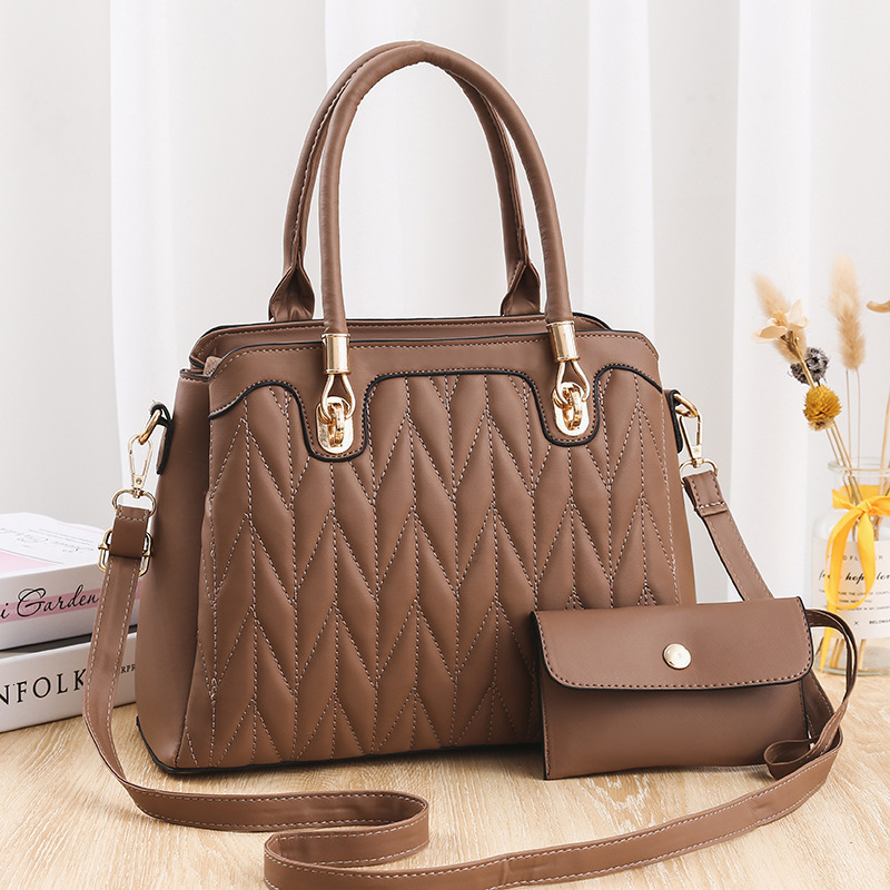 Designer Mother-Daughter Handbag 2021 New Embroidered Quilted Fashion Versatile PU Leather Shoulder Crossbody Light Luxury Women's Bag