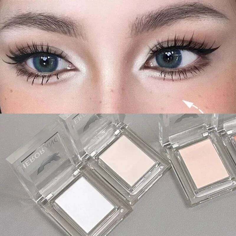 Monochrome White Highlighter Palette Low Saturation 4 Color Face Matte Highlighte Eye Nose Eyeshadow Korea Makeup Cosmetic X250715