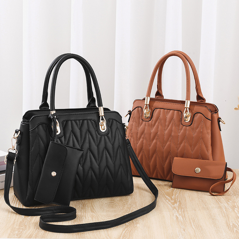 Designer Mother-Daughter Handbag 2021 New Embroidered Quilted Fashion Versatile PU Leather Shoulder Crossbody Light Luxury Women's Bag