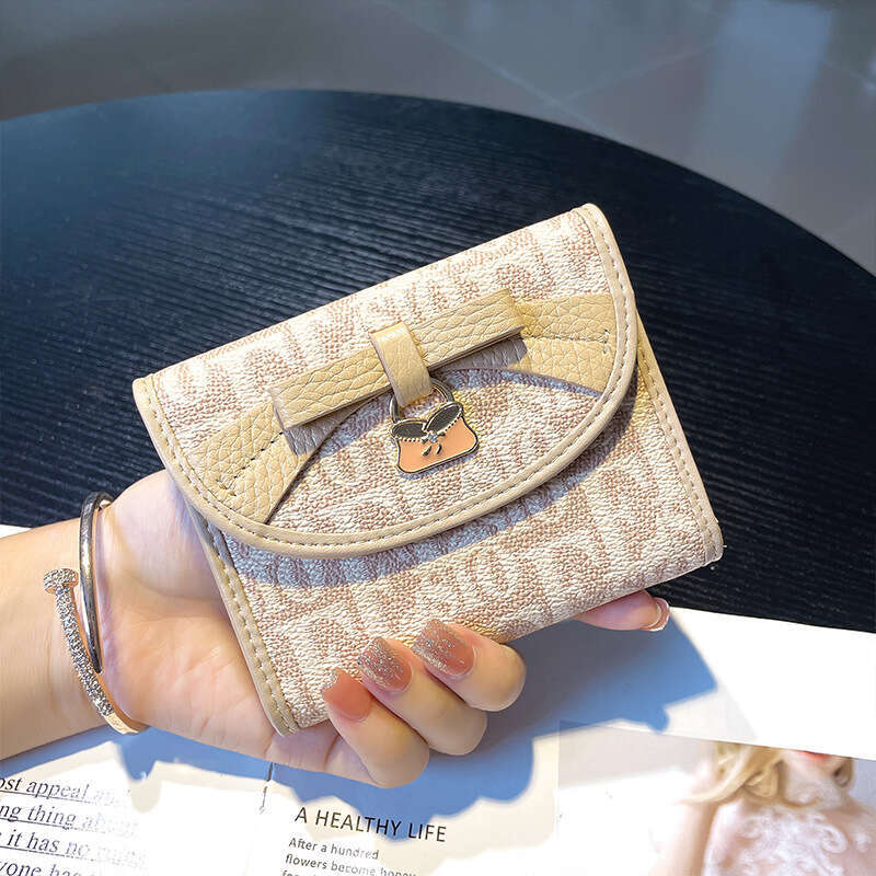 for Women, Short Style, Simple New Design, 70% off Genuine Leather Wallet, Multiple Slots, Card Holder, Niche Design Wallet