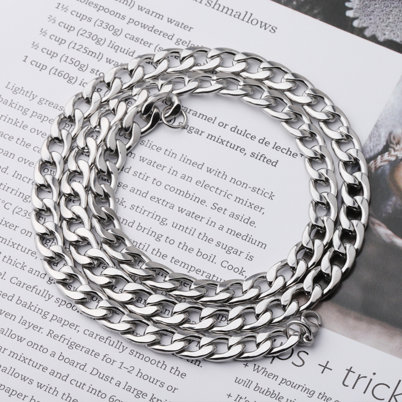 Luxury Jewelry Designer Jewelry Titanium Steel Chain Necklace Accessories Men's Trendy Stainless Steel Non-fading Necklace American Style Men