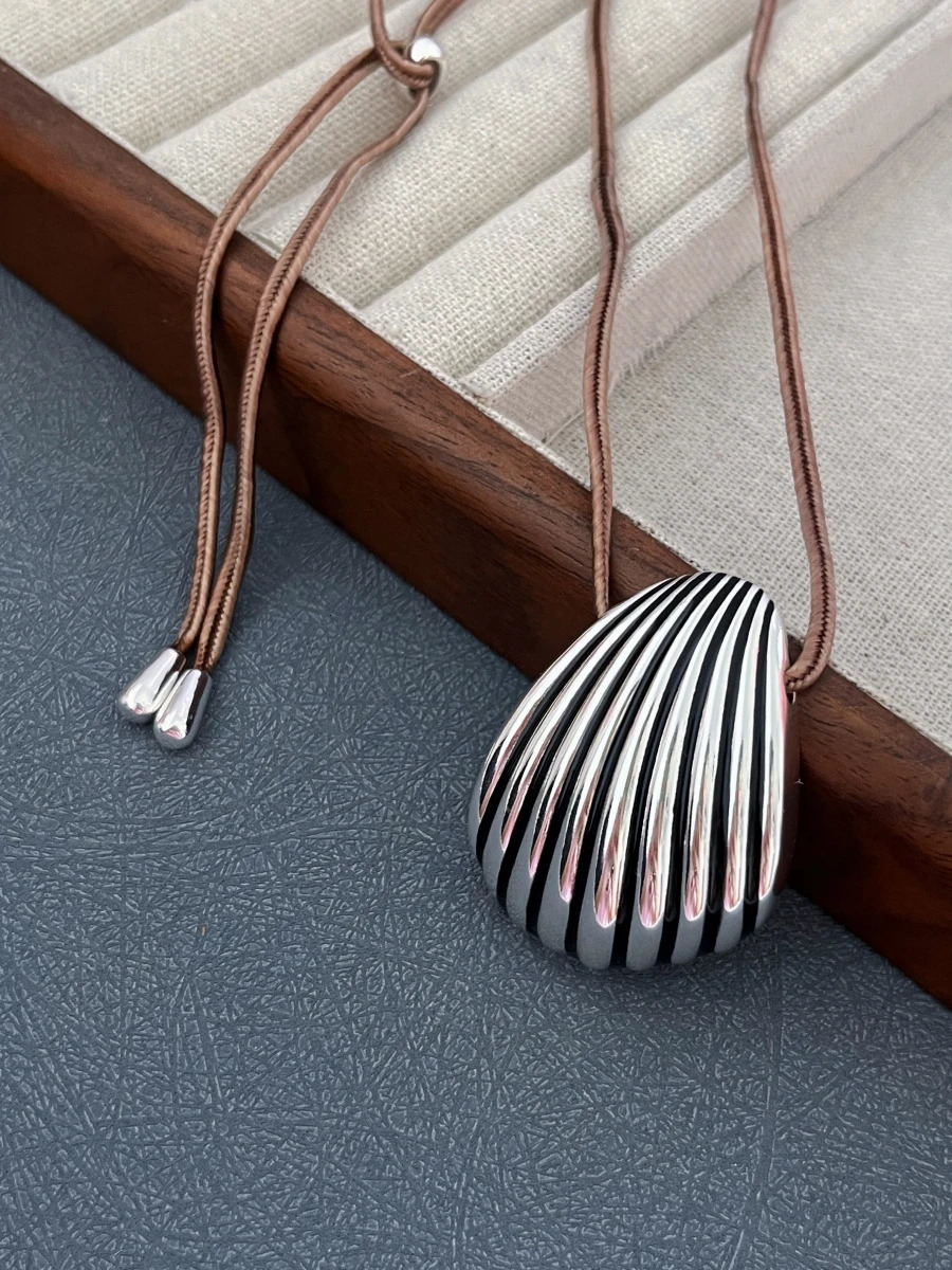 Big shell pendant necklaces long rope shell necklaces summer statement holiday jewelry in 250711