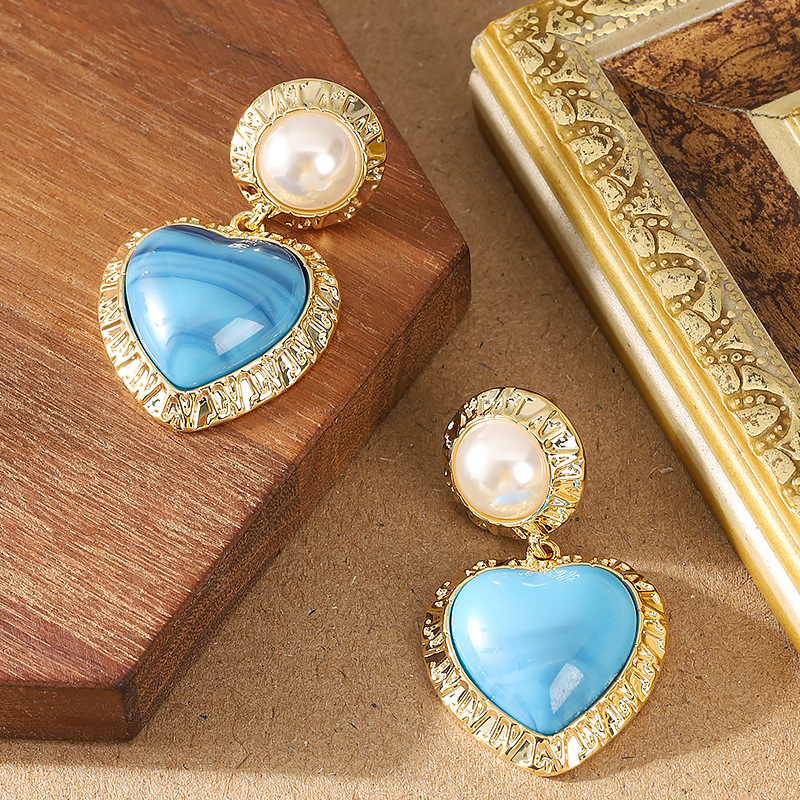 Sier Needle French Vintage Style Blue Turquoise Heart Pendant Pearl for Women High-end Niche Earrings