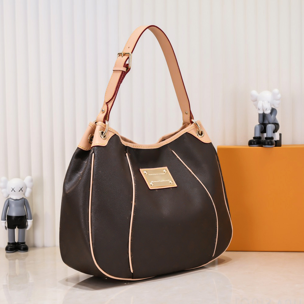 Luxury Large Shoulder Handbag Womens Designer Handbags Mirror quality Fashion Lady Large Capacity Shoulder Bag Elegant Fashion Shopping bag Travel Fashion tote