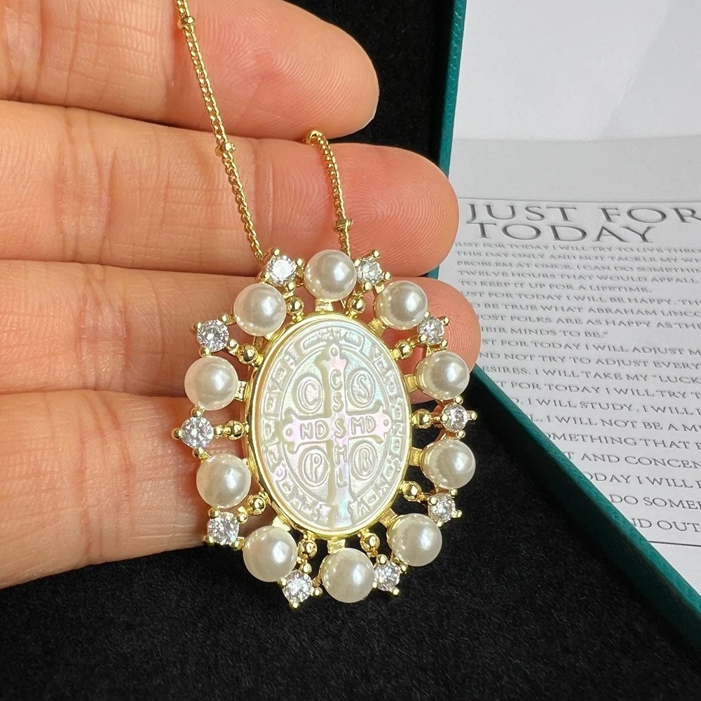 Natural Mother Pearl Shell Virgin Mary Guadalupe Charms Necklace Religious Medals San Benito Pendant Jewelry for Women Gift 250711