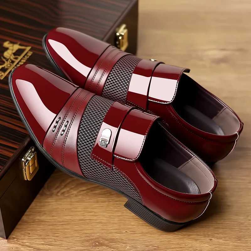 Vintage Mens Leather Shoes Luxury Brand Pointed Business Dress Work Shoes Wedding Shoes for Men Formal Shoes Men Plus Size Y250715