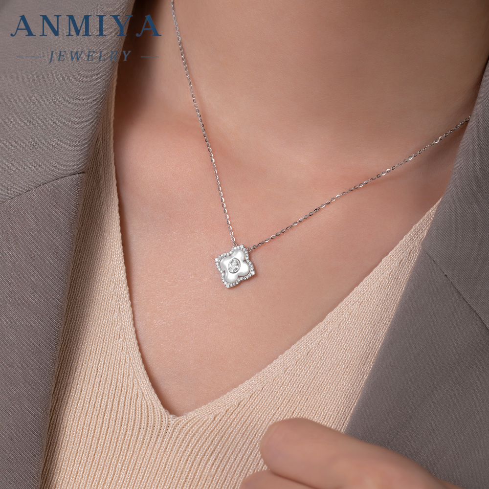 Unisex 925 Sterling Silver Four Leaf Clover Pendant Necklace Customizable with White Shell and Zircon for Engagement