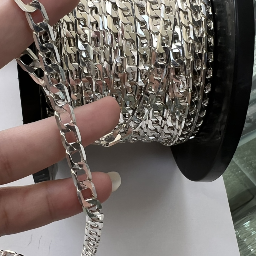 Luxury Jewelry Designer Jewelry S925 Sterling Silver 6mm Sideways Figaro Chain Cross-border European And American Necklace Semi-finished Chain Manufac