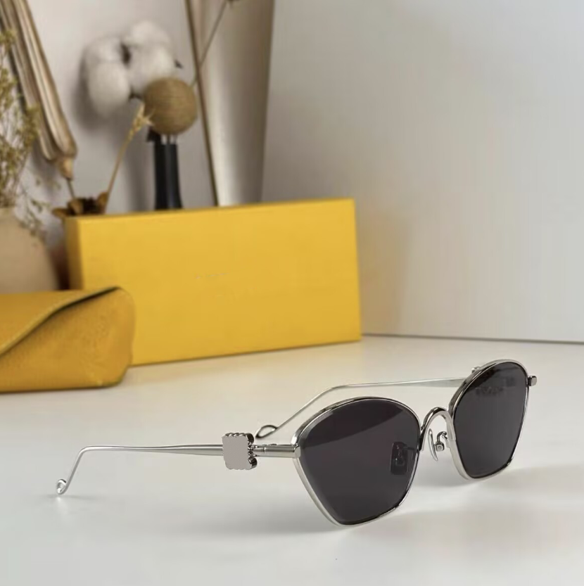 Designer sunglasses glasses oval frame sung lass anti-radiation New Sunglasses style UV 400 Fashion eyeglasses Polarized lenses mens womens retro with box