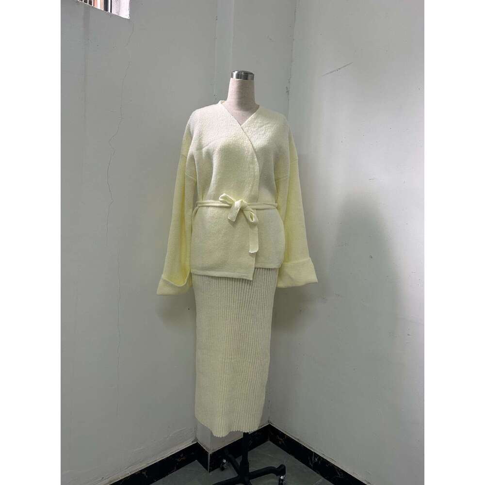 Autumn New Women's Knitted Sweater Tie Top Skirt Set B5