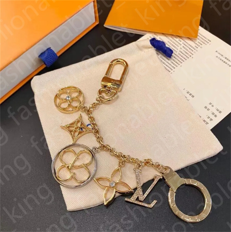 New Bag Charm Luxury keychain for Women cute bag charms Keychains fruit Classic Pendant chain Fashion Key Rings quality Refreshing Style key chain Lanyards