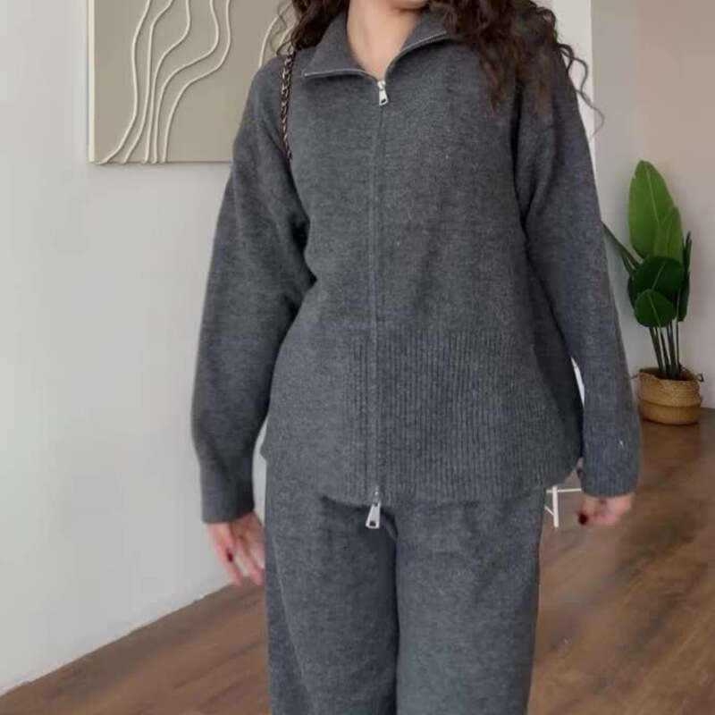 Knitted Women's Autumn New Fashion Simple Zipper Sweater Set B5