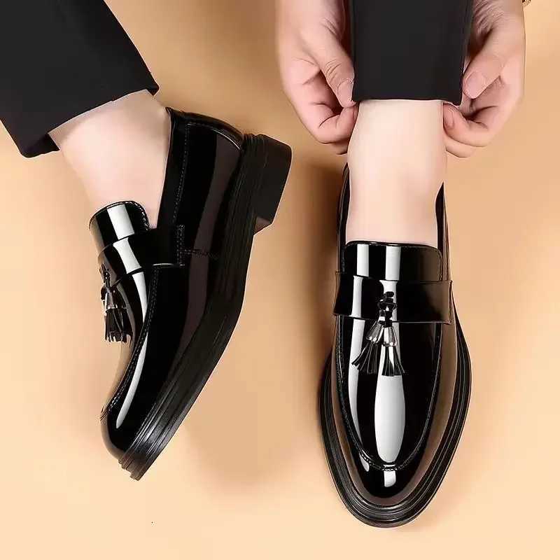 39 Clearance 2024 Trend Party Style Office Mens Formal Shoes Cheap Liquidation Spring Autumn Black Social Shoe Male Pointed Toe Y250715