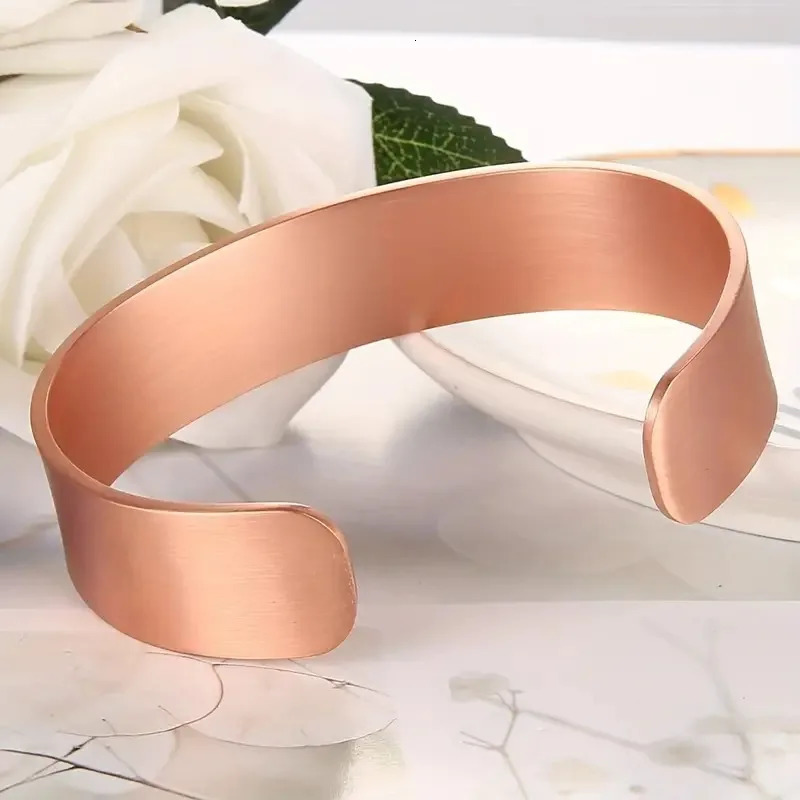 Solid Pure Copper Hypoallergenic Heavyweight Magnetic Cuff Bracelet for Men - Strong 12 Magnets with 3500 Gauss 250712