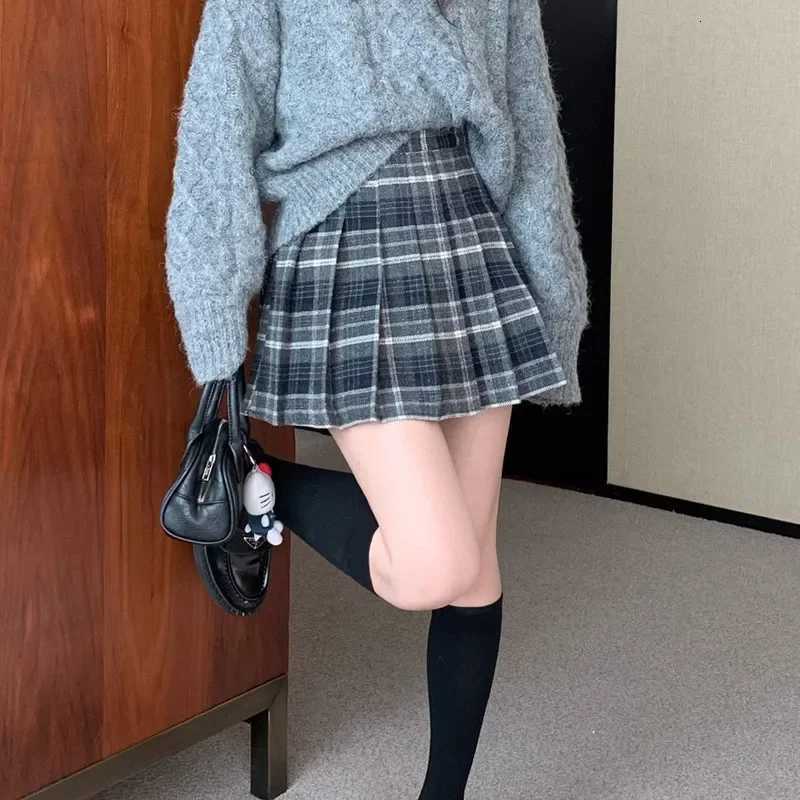 Preppy Style Plaid Pleated Skirt Women Fall Winter High Waist Woolen Mini Skirt Japanese School Uniforms Kawaii Y2K Jk Skirts R250715