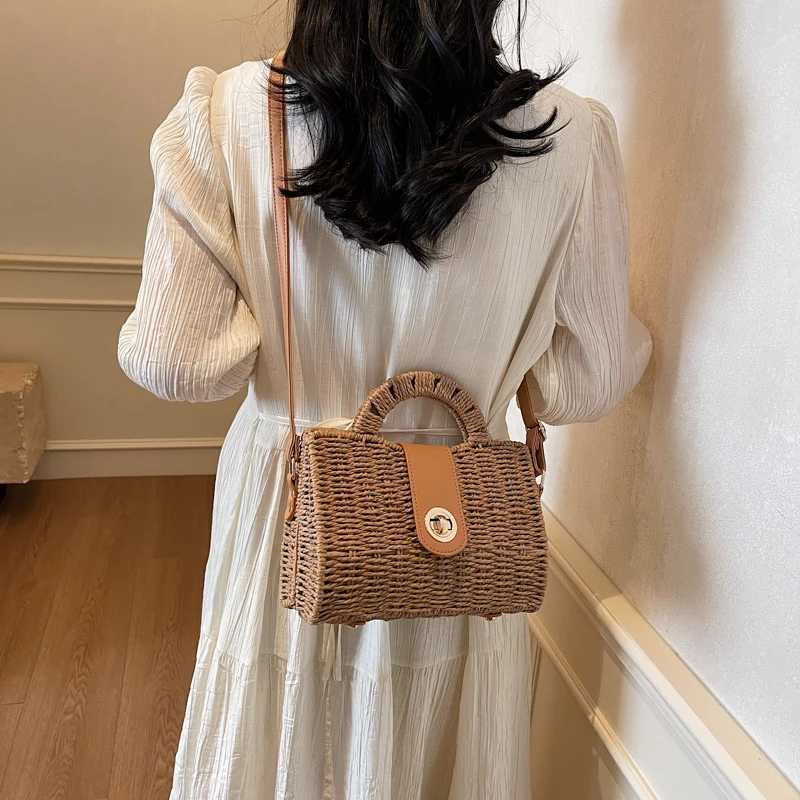 Women Shoulder Bag Adjustable Strap Slouchy Tote Handbag Trendy Messenger Bag Braid Carrying Bag Summer Beach Bag