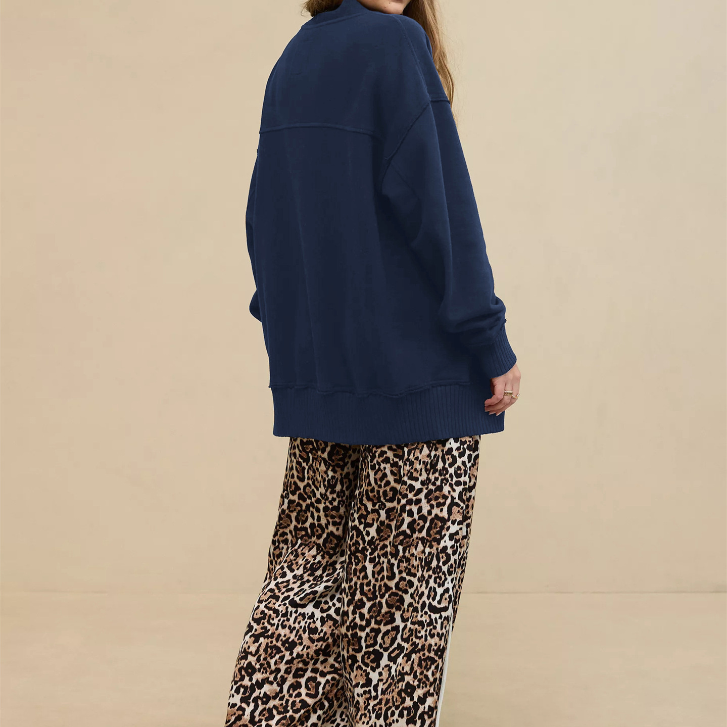 hot Free shipping designer coat for women Knitted cardigan button contrasting sweatshirt loose autumn and winter lazy jacket for women