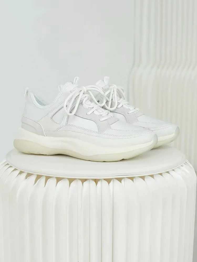 Fashion Sneakers for Women Genuine Leather Contrasting Color Breathable Sports Shoes Thick Sole Comfortable Commute Walking Shoes W250716