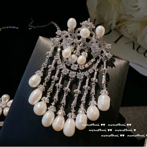 Women Austrian Crown Jewel brooch Vintage Plated 18K Gold Windmill Zircon Pearl Tassel brooch combination 250712