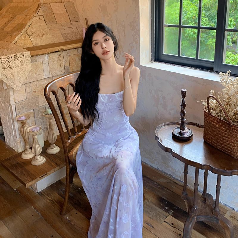 2025 French Style Purple Floral Strap Dress for Women Summer Chic Beautiful Beach Photo Vacation Mid-Length