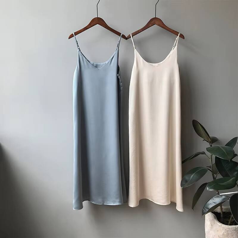 New Arrival V-Neck Sleeveless Vintage Satin Summer Long Boho Elegant Women Casual Dress Vestidos dongdumaoyi